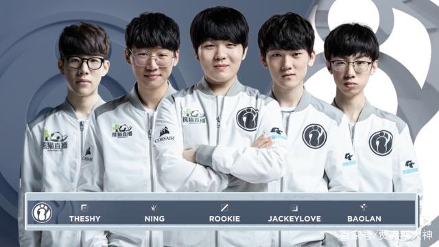 用脚背外侧 用脚背外侧