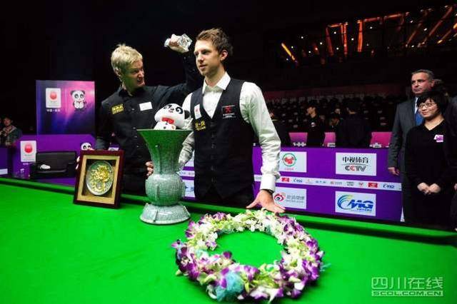 围绕卢克曼 围绕卢克曼